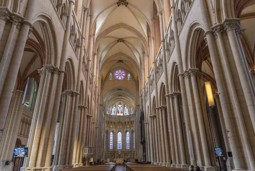 Francia - Lyon 021 - catedral de Saint-Jean-Baptiste.jpg